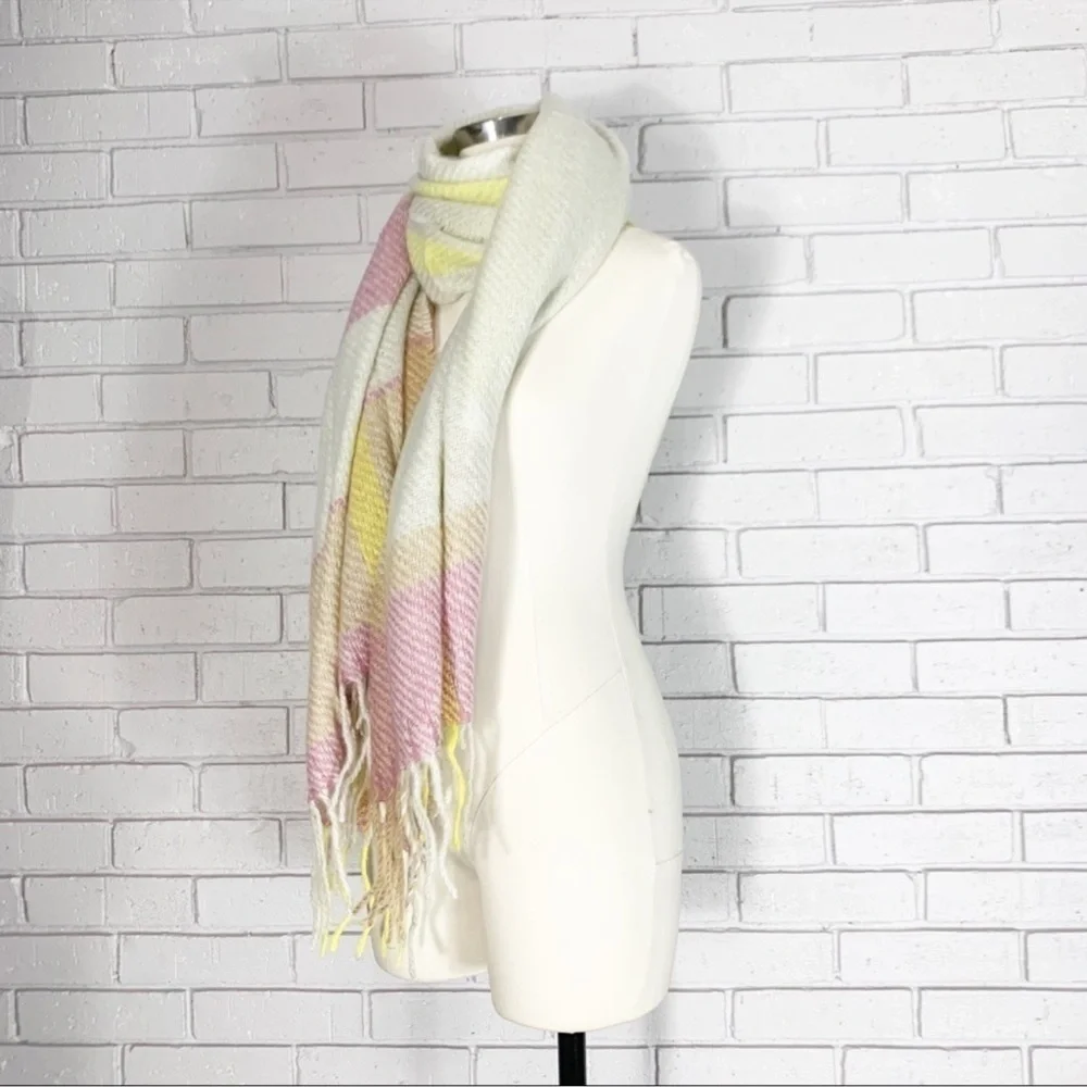 Asos‎ Women’s River Island Cream Check Scarf